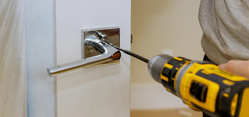 After-hours Locksmith  For Lock Troubleshooting in Redlands, California